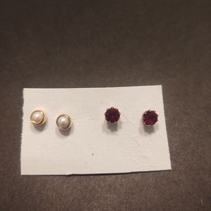 2 pairs of red and white stud earrings